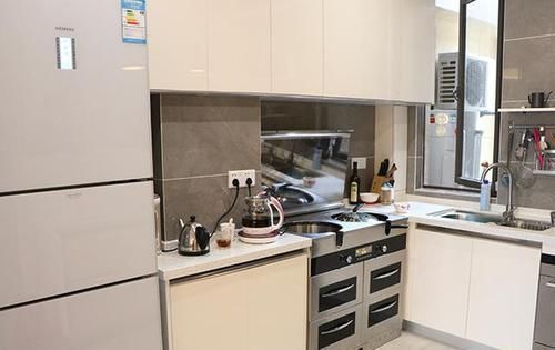 艺术感|晒晒88㎡的新房，一进门就被迷住了，头一回发现厨房还能这么装！