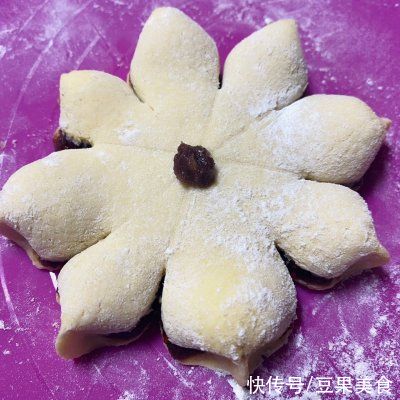 简单省事懒人菜桂花豆沙玉米包，一次就上瘾