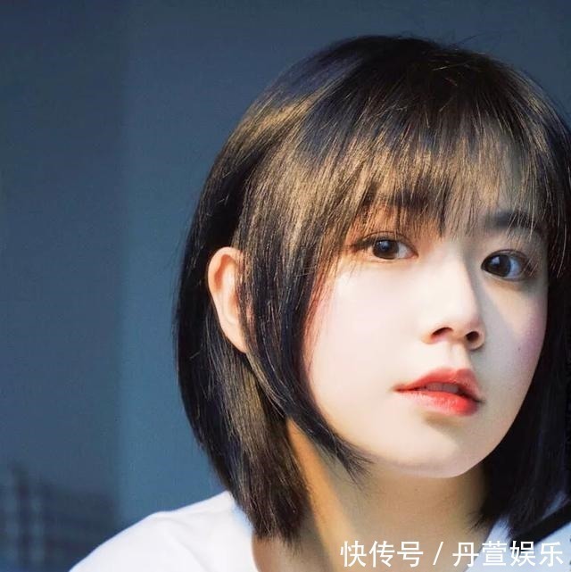 tony 别再剪“空气刘海”了!2021最火的发型是这4款,气质又时髦!