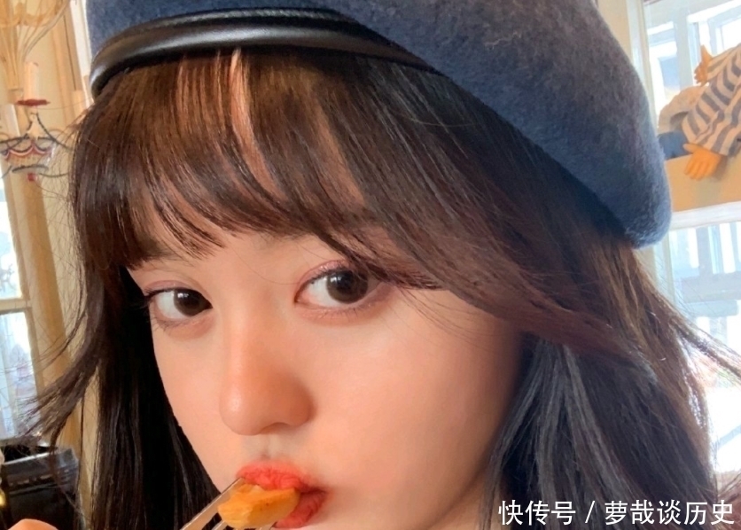 无缘|初中就“戴眼镜”的女生,基本上是这3类,难怪与“早恋”无缘!