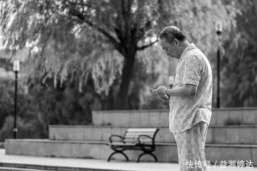 部位|为啥过了55岁,膝盖经常疼得受不了,应该多锻炼还是多休息好?