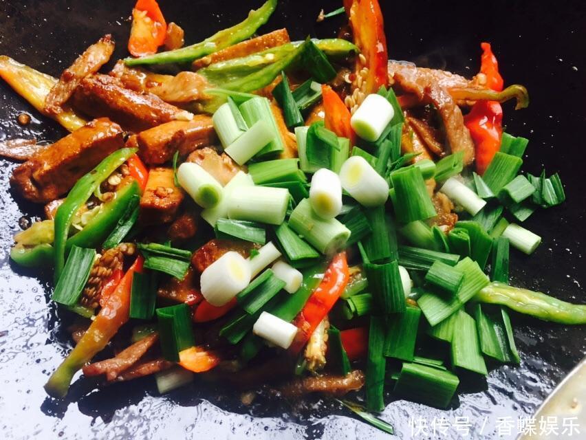  豆干炒肉，简单家常菜，随手一做10分钟吃饭，干香下饭