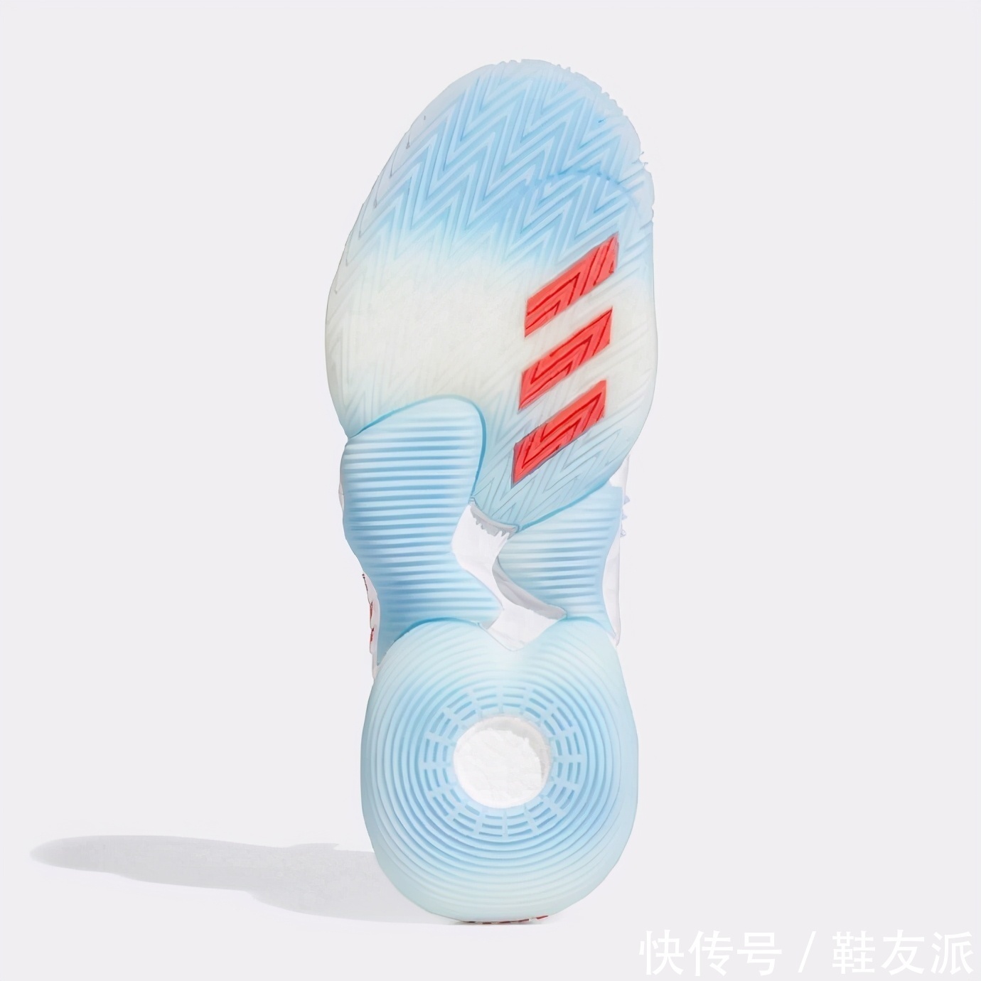 耐克|一周新品球鞋合集!字母哥3代曝光,吹杨1代棉花糖配色好美