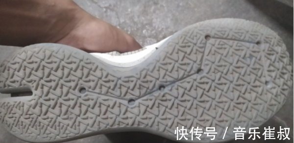 碳板 不靠情怀,凭硬实力反超舶来品的国产实战篮球鞋