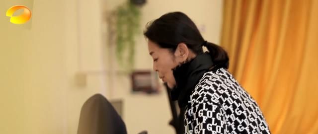 倪萍：捞金陶冶情操两不误，一边录节目一边为《怦然再心动》作画