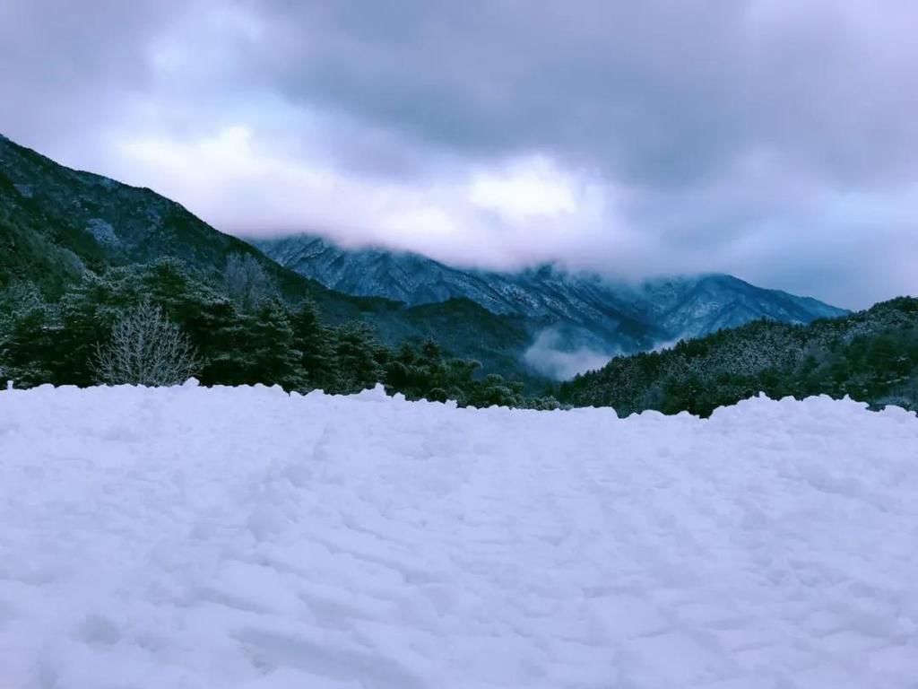 泡温泉|就在英山！又能滑雪又能泡温泉，人少又私密，是时候出发了