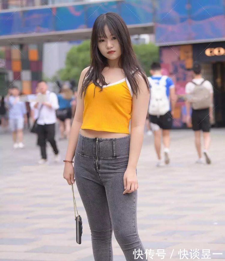 时尚|健美裤穿搭更加贴合身形,展示自己优美的身材