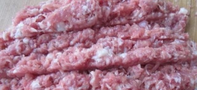 想吃肉丸子,别再出去买着吃了,教你一招,自己做的好吃有嚼劲