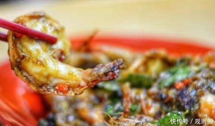 图片来源于|它常让人错认成草鱼,比草鱼更珍贵,在市场上1斤卖到上百元