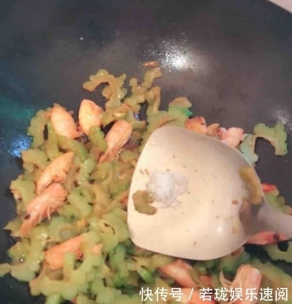 肚腩|真正的“刮油王”是它,隔天吃一些,清早排出隔夜黑臭便,无肚腩