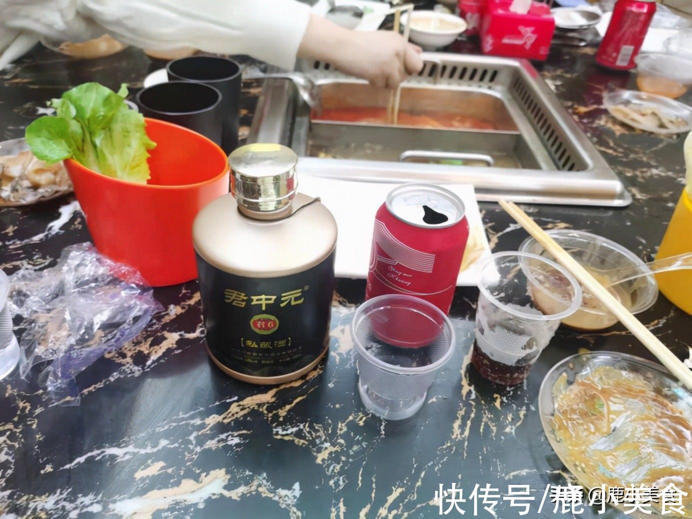 酒菜|看了俄罗斯人的“硬核”下酒菜，东北爷们默默放下酒杯：甘拜下风