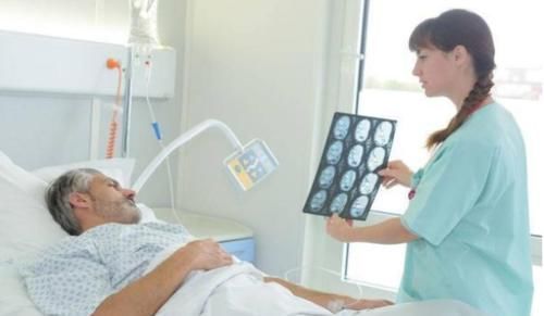 脑梗|吃降压药吃出脑梗,高血压患者服用降压药,牢记这2点