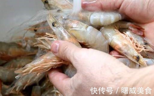 渔民|吃虾时，到底用不用去虾线老渔民告诉你答案，以后别再搞错了
