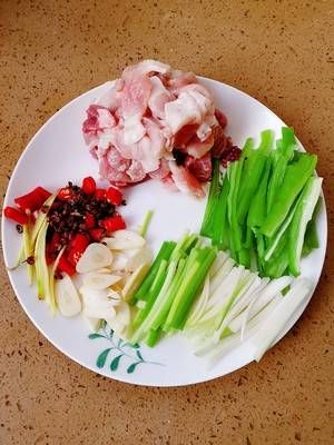  家常下饭菜，干锅茶树菇，做法简单，美味下饭，今晚米饭不够吃