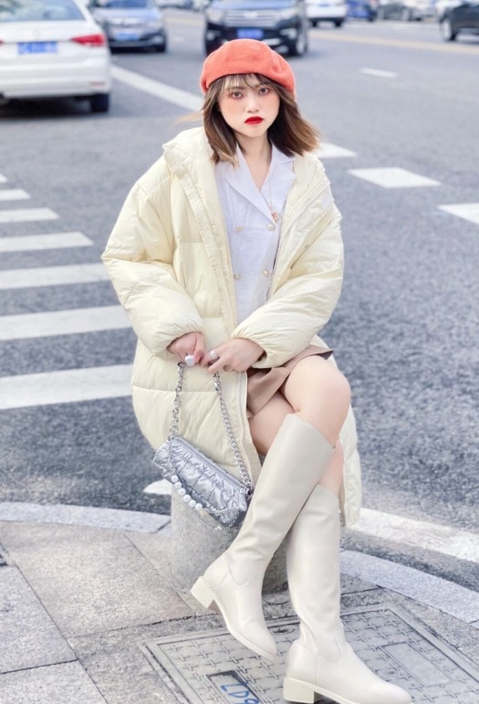 皮革|微胖身材怎么选鞋子?建议学潮人这样穿“长筒靴”,巨显瘦遮肉!