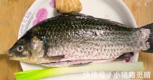 火候|怎样炖鱼汤又白又鲜还不腥?记住这4点,鱼汤鲜美又营养,美极了