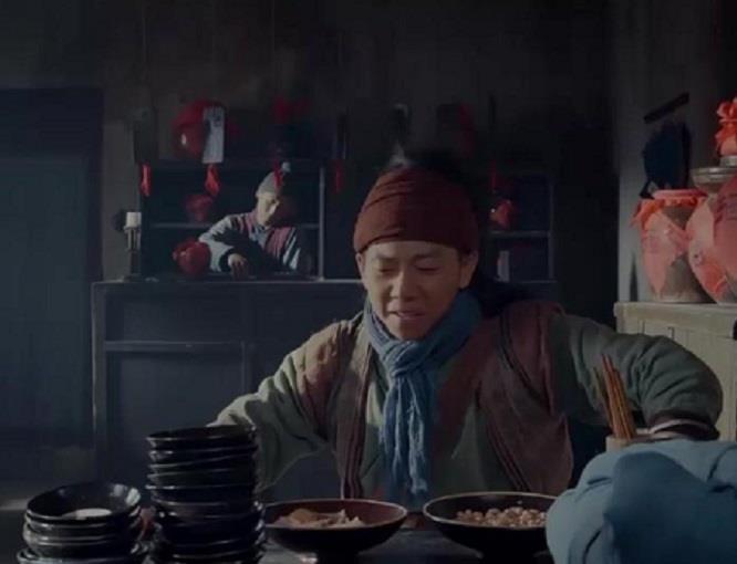 丫鬟|血溅鸳鸯楼时,为何武松连端茶送水的丫鬟也不放过?原因很简单