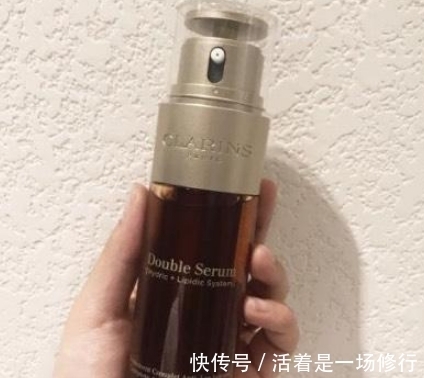 细纹 50岁左右的女人适合哪些抗衰老的护肤品?看看这5款公认好用