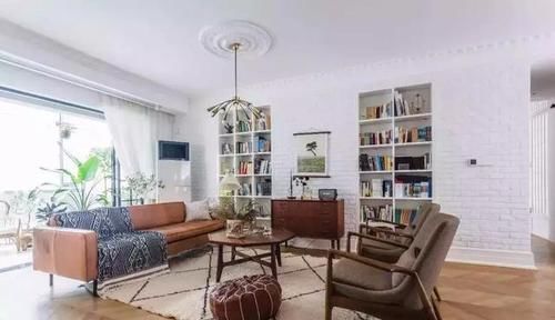 齐家青清|阳台纳入客厅后，靠窗的这1㎡居然让家里多了一间房