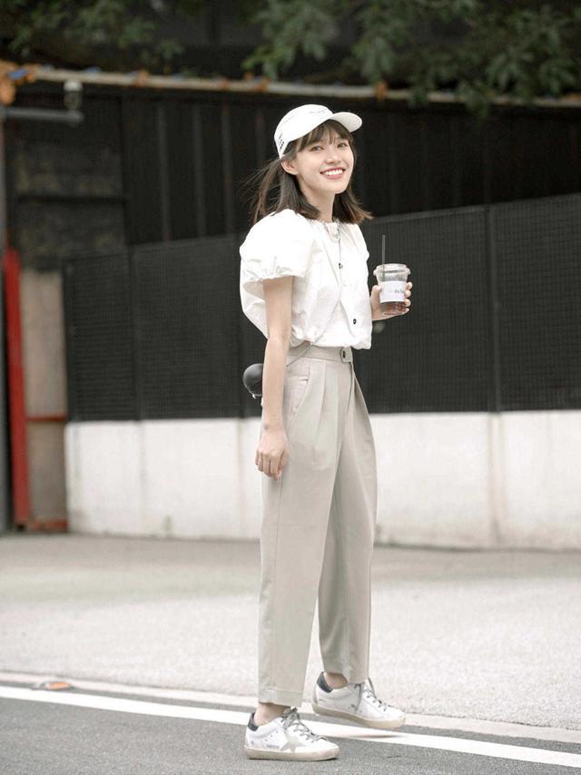 牛仔裤|快舍弃你的“牛仔裤”吧!今年夏天更流行这几款单品,时髦又百搭