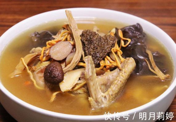 乳鸽汤|少年儿童多喝的营养汤,营养丰富,色香味俱全,提高孩子的智力