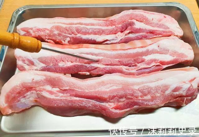 双面|家乡的味道！大叔教你祖传秘制咸猪肉，香气浓郁，不输餐馆的水准