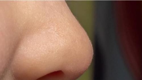 拇指肚|肺癌“偷袭”时,身体出现五个“破绽”,若一个不占,肺还算健康