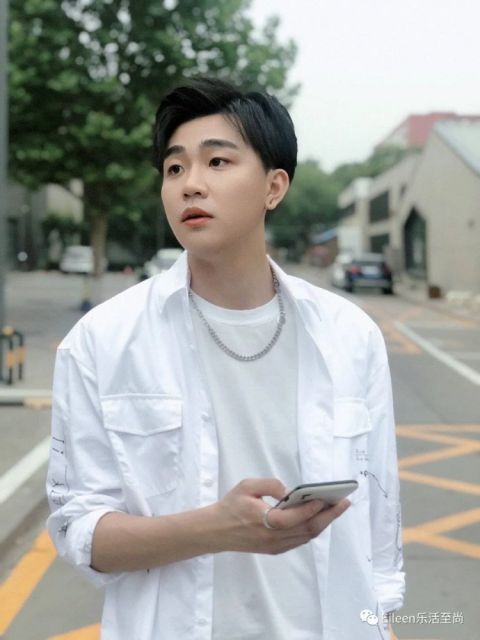 內(nèi)娛真要完？他們怎么越演越好笑？