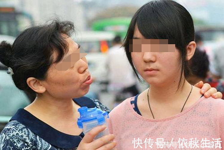 邻居|男孩从小爱哭和不爱哭,长大后差距很明显,爱哭的孩子招人疼