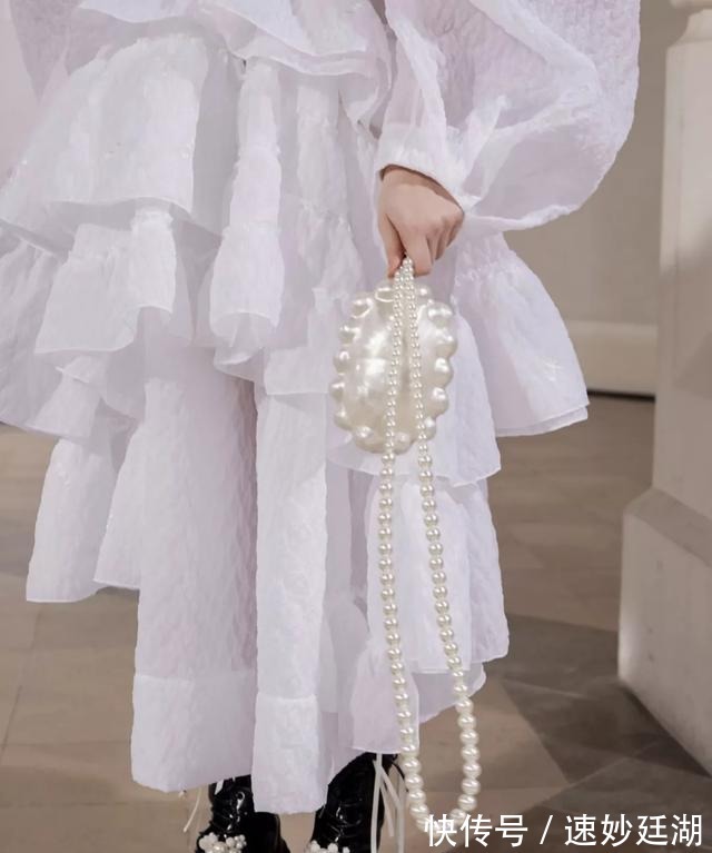 贝壳帽|大肠发圈、鲨鱼夹又过时了?这4款神仙好物才是真洋气