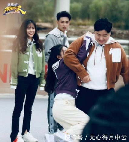 鞏立姣|《跑男團(tuán)》蘭州錄制,沙溢大方請(qǐng)市民吃牛肉面,網(wǎng)友玩游戲輸了