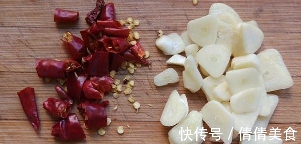 味极鲜|米饭杀手烧茄子，这样做爆炸好吃，分分钟舔盘底