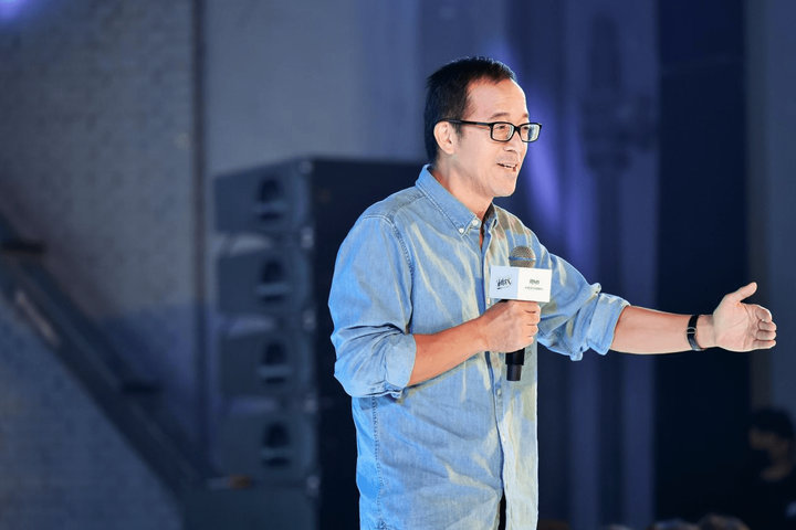 孟晚舟顺利回国 / 消保委回应《迪迦奥特曼》被下架 / 新东方将裁员 4 万人|早报 | 山姆店