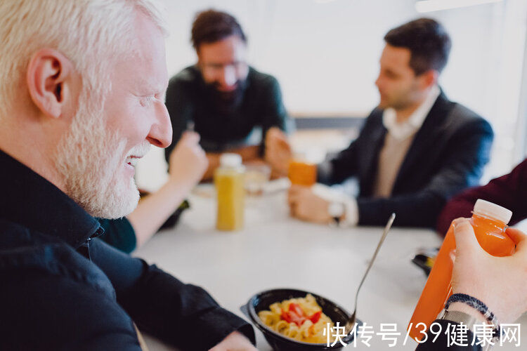 单核苷酸多态性|人要是一辈子不抽烟不喝酒，会不会活得更久？一项调查给出答案