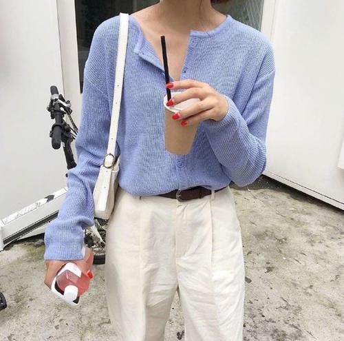 今年的小风，和毛衣针织衫更配！做一个温柔如水的女人