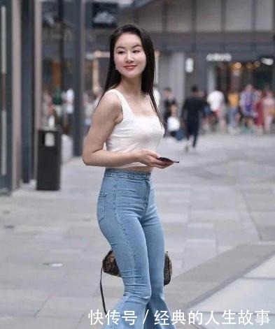 牛仔裤|微胖美女穿喇叭牛仔裤,曲线感越发明显