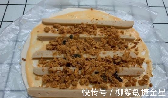 用料简单做法容易,肉松火腿酥了解一下,好吃到没朋友!