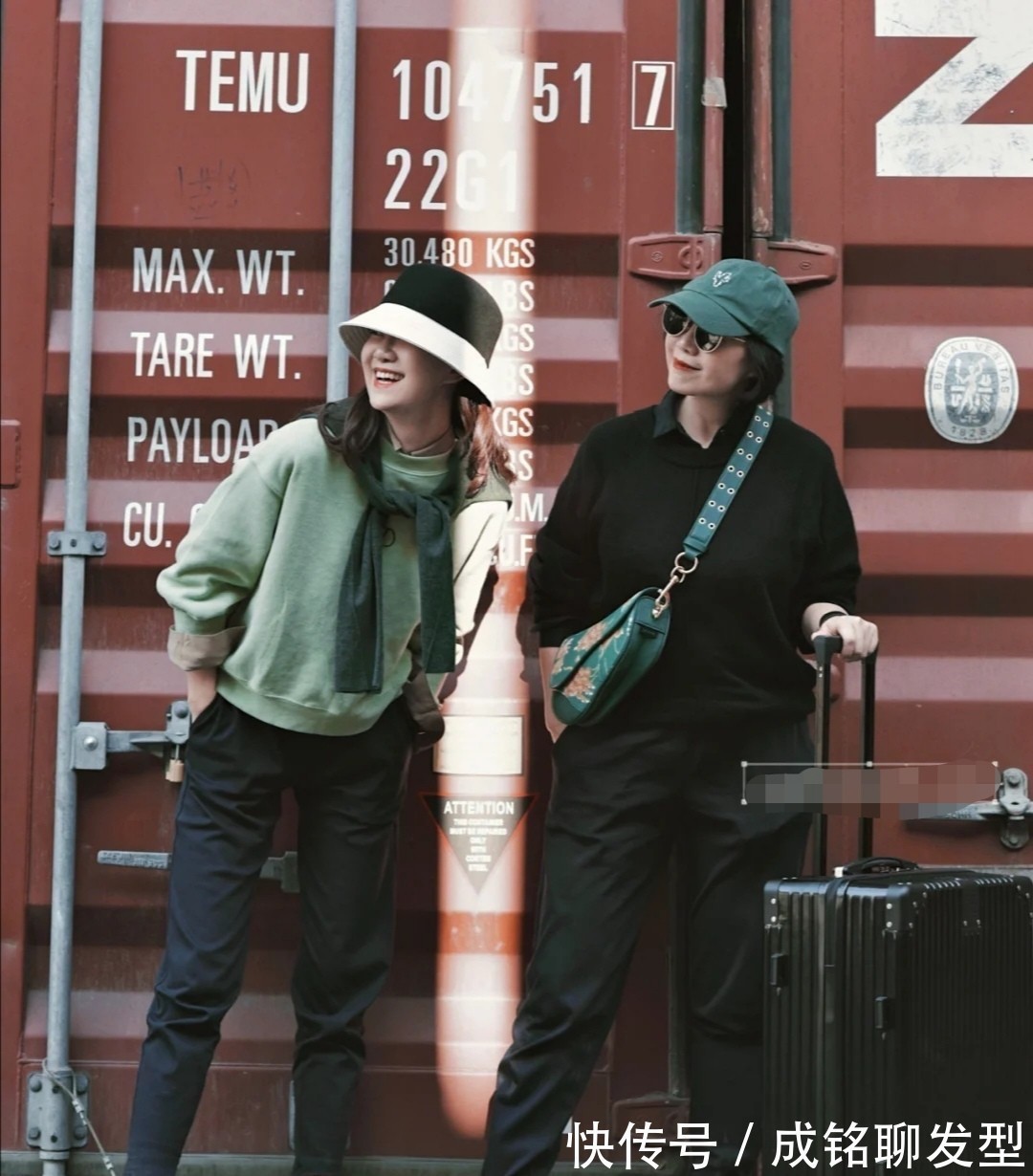 包臀裙 建议五六十岁的女人,日常穿搭别太花哨,不好搭配还会显得俗气