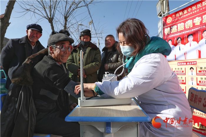 送医下乡|兰州脑康中医医院：公益路上奉献爱心 送医下乡带来健康