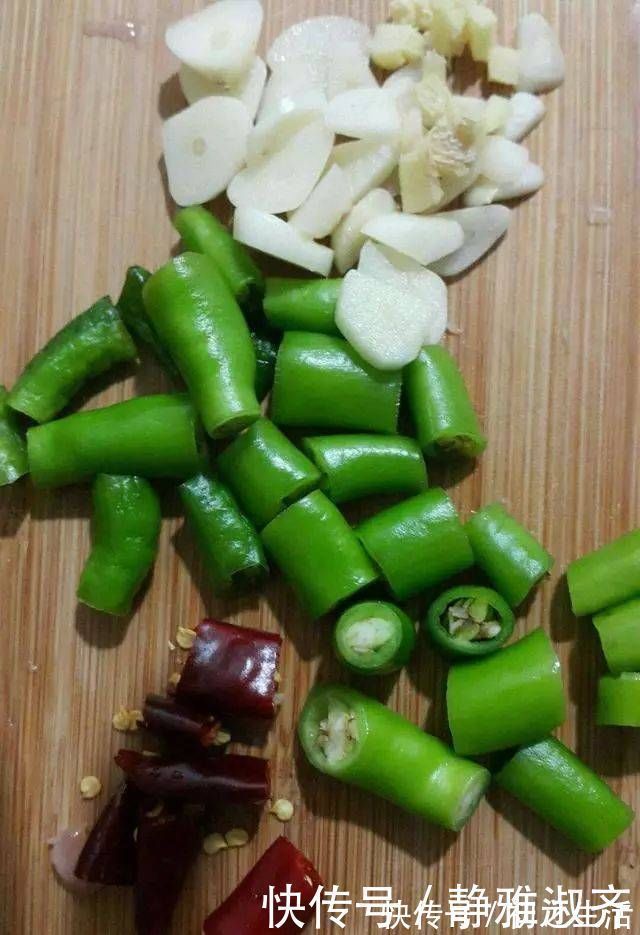 这道菜老公隔两天就要吃一次,下饭又下酒,比回锅肉还好吃,解馋