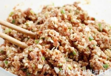层次|玉米面这做法火了，层次分明暄又软，少油更健康，我家一周吃3次