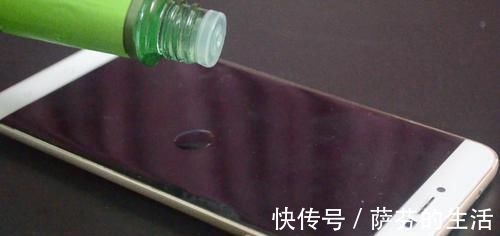 污渍|花露水倒在手上，作用太棒了，解决了很多人的烦恼，早知道就好了
