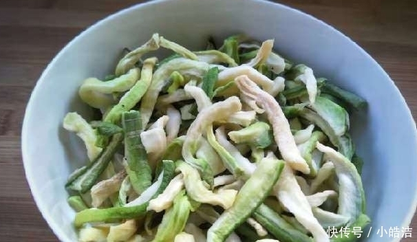 萝卜条|冬天好菜要多吃,维生素是梨的8倍,却仅要6毛一斤,特别下饭