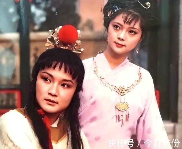 黛玉&在王夫人面前,薛宝钗两次撵贾宝玉去哄林妹妹,是为他们好吗?