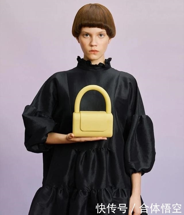 烂大街的包包别背了!2021春夏最流行的是这些