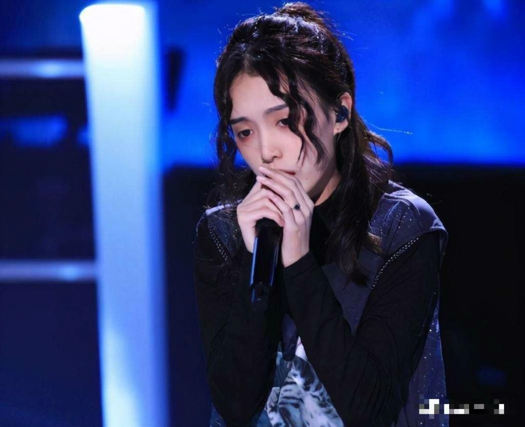 本季《中国好声音》单依纯夺冠被质疑,如果她进五强冠军会有变数