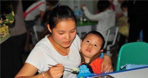 一果|宁愿孩子饿着,也别给孩子多吃一果一菜,容易积食还耽误长个子