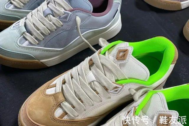 dior|TS x Dior最新联名鞋款曝光！特别打造联名款专属Logo