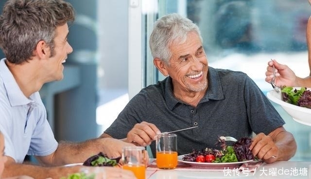 血脂高|血脂高的人,尽量“少吃2酱、多喝2水”,可能血脂“平稳下来”