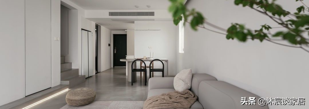 夫妻|追求极简主义的夫妻，客餐厅家具不超10件，真的是越简单越高级
